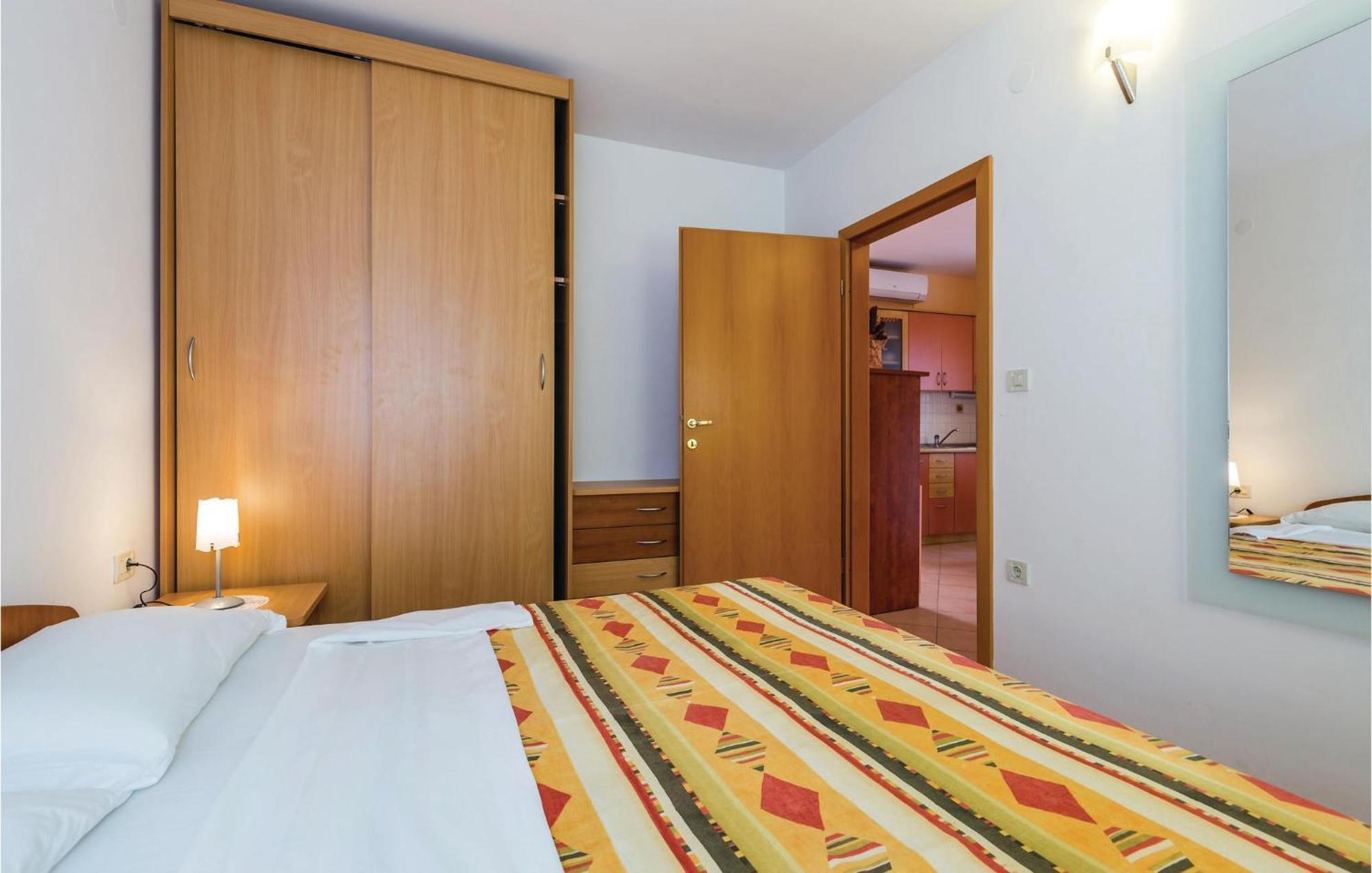 1 Bedroom Beautiful Apartment In Mošćenička Draga Exterior foto